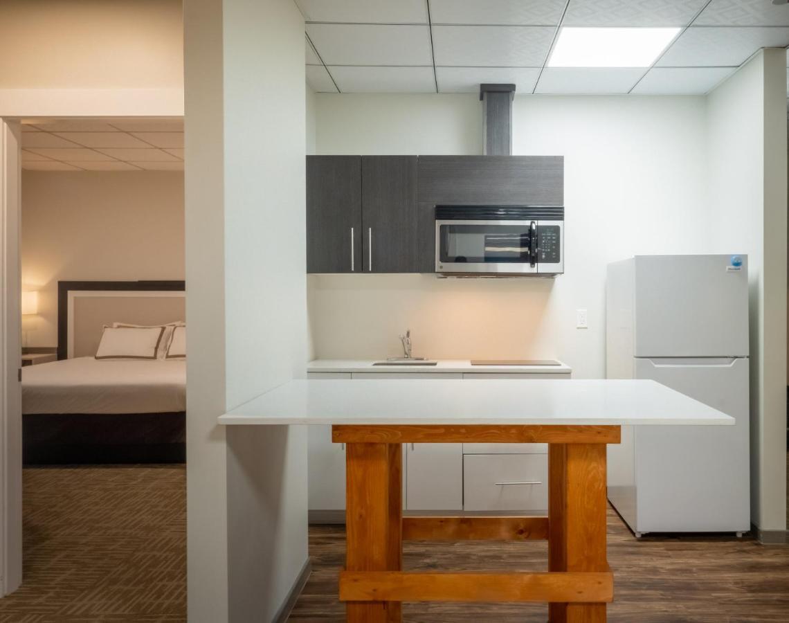 Quality Inn Sunshine Suites Terrace Esterno foto