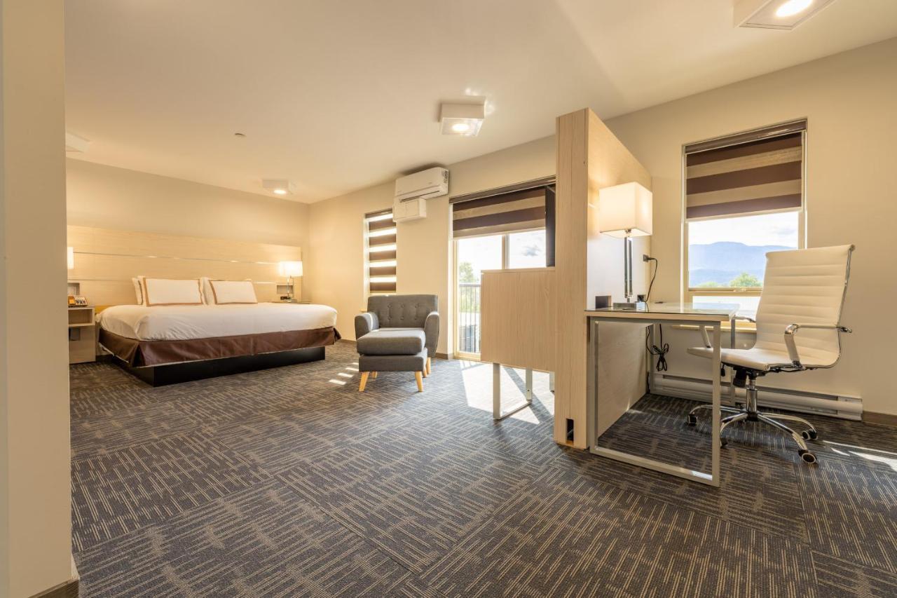 Quality Inn Sunshine Suites Terrace Esterno foto