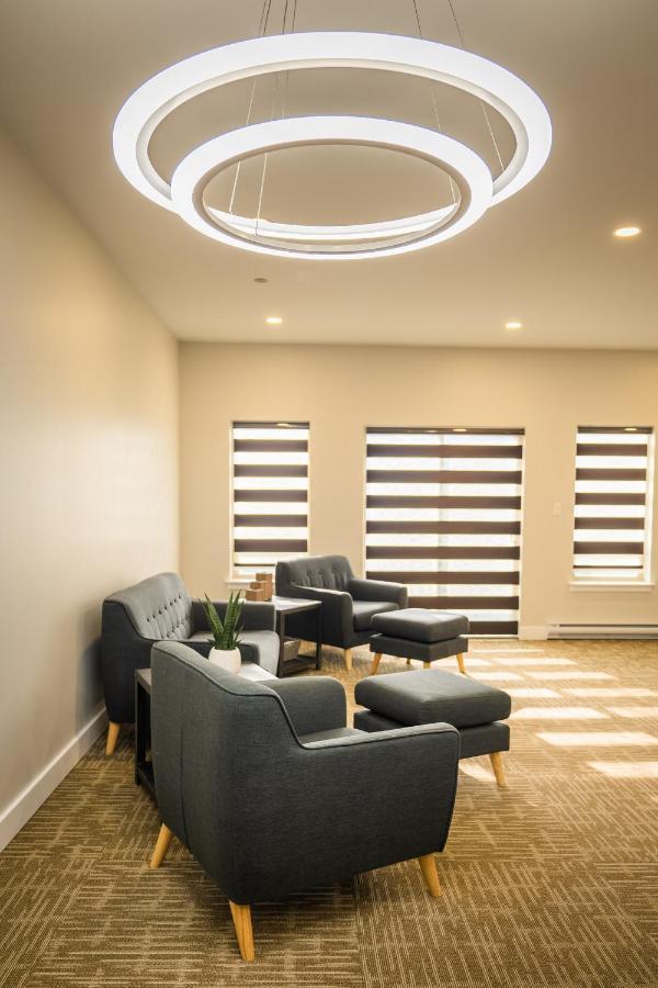 Quality Inn Sunshine Suites Terrace Esterno foto