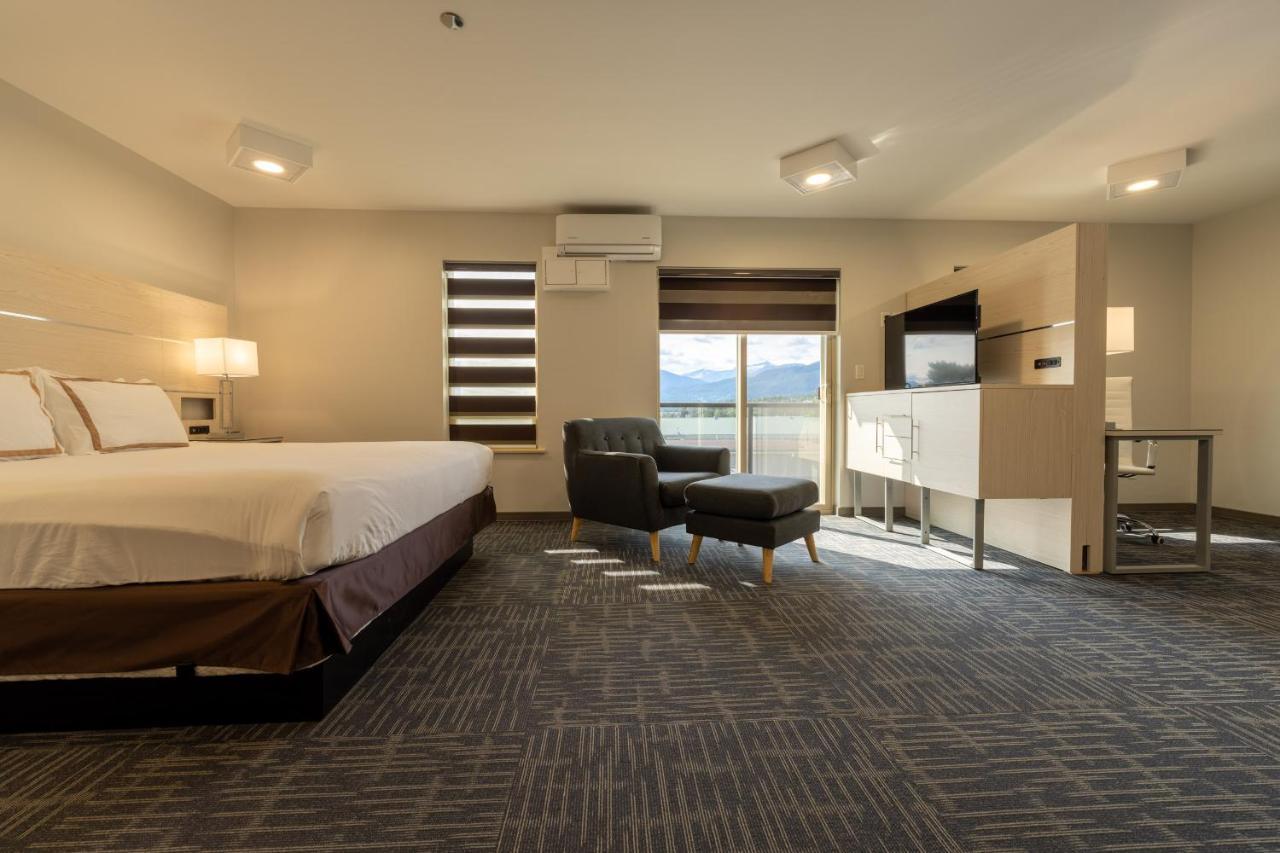 Quality Inn Sunshine Suites Terrace Esterno foto