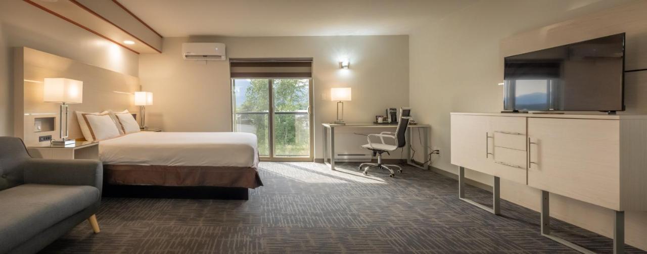 Quality Inn Sunshine Suites Terrace Esterno foto