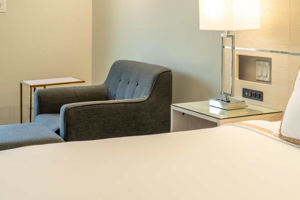 Quality Inn Sunshine Suites Terrace Esterno foto