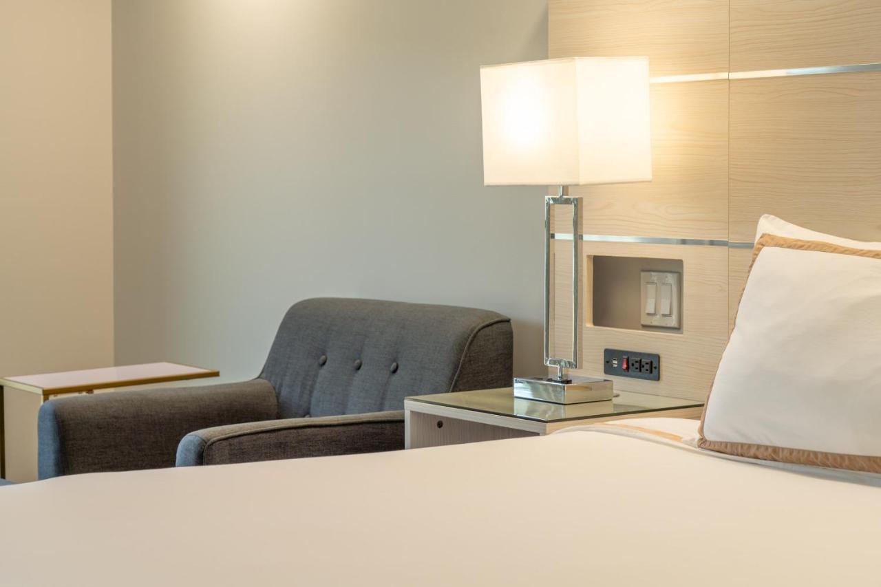 Quality Inn Sunshine Suites Terrace Esterno foto