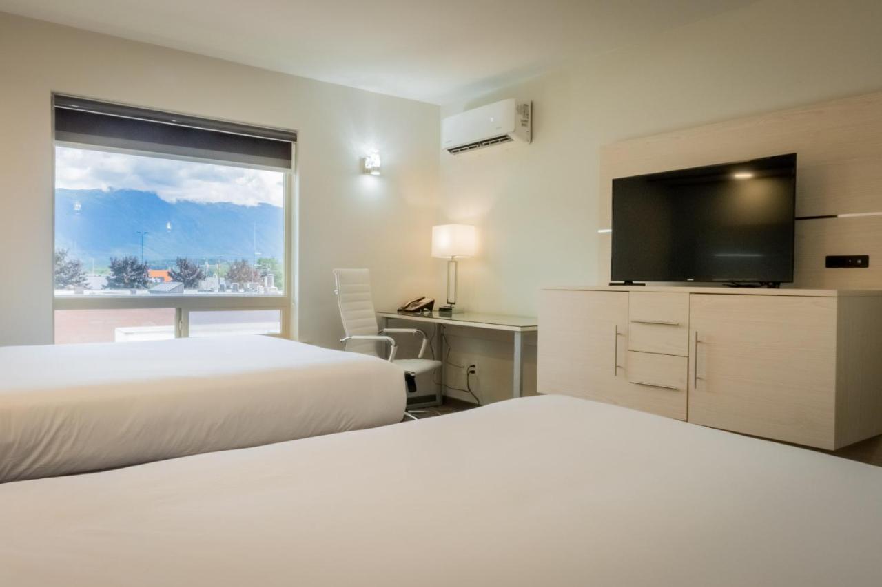 Quality Inn Sunshine Suites Terrace Esterno foto