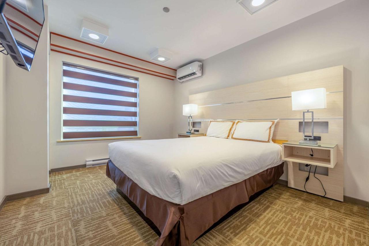 Quality Inn Sunshine Suites Terrace Esterno foto